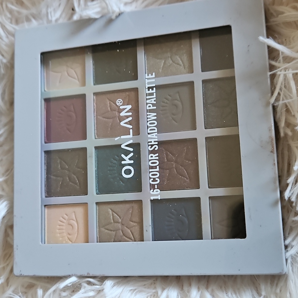 NEW SKULL WET N WILD AND OKALAN SHIMMER NEUTRAL GREEN EYESHADOW PALETTE BUNDLE - Picture 8 of 9